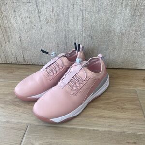 Clove medical tennis shoes. Never worn. Perfect condition!